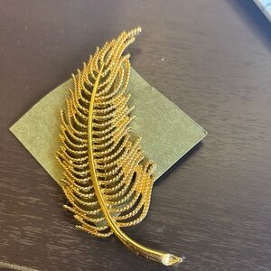 Elegant Monet Gold Leaf Brooch